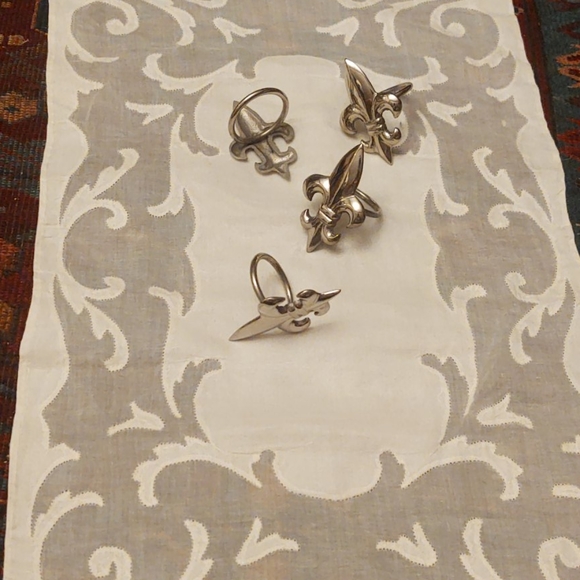 Pier 1 Napkin Rings⭐⭐⭐⭐⭐ - Picture 4 of 4